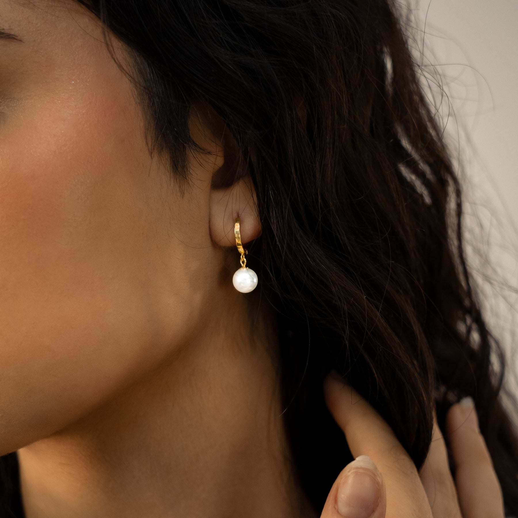 Pearl earrings dorées