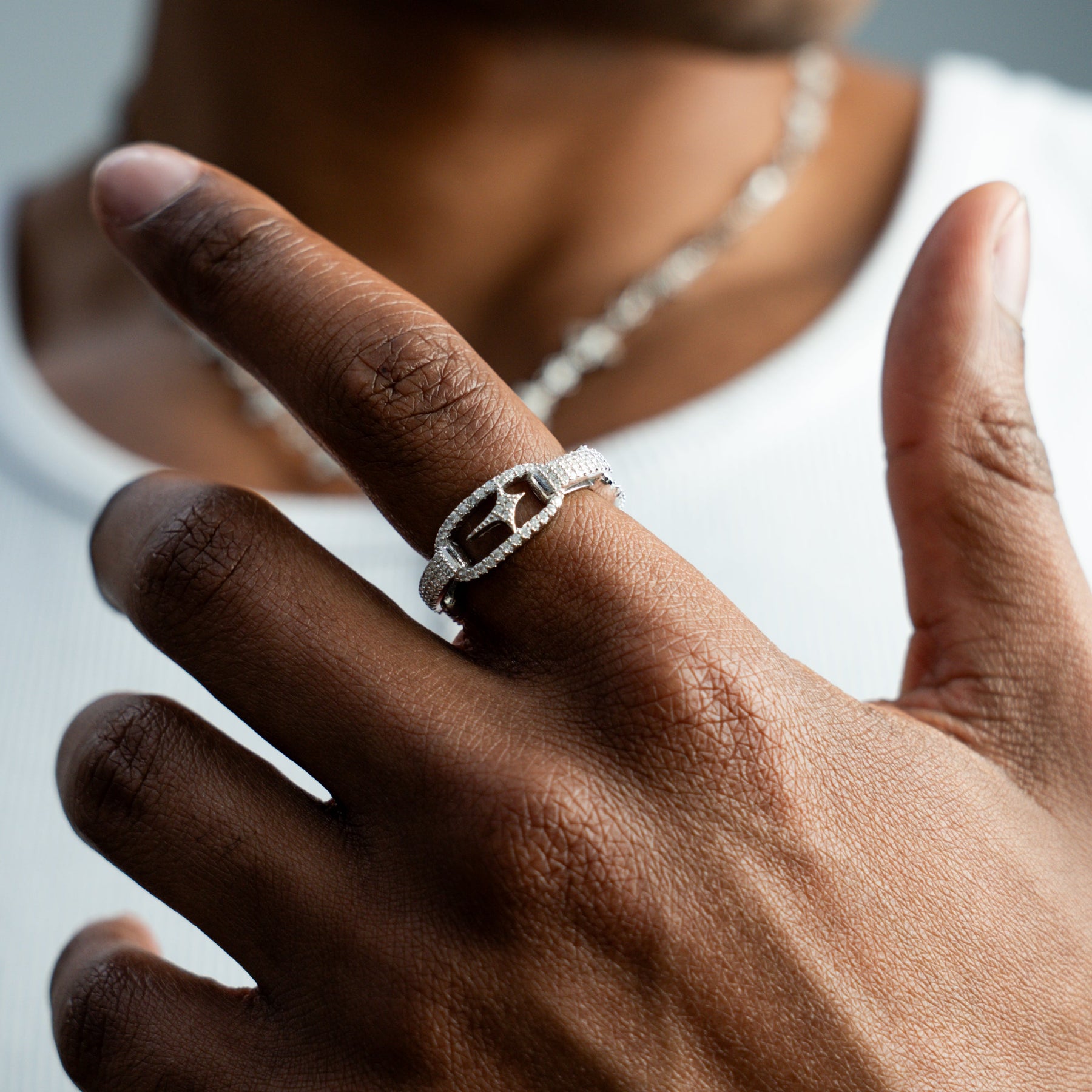 Iced H-ring signature argentée